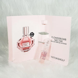 Viktor & Rolf Flowerbomb  nectar parfum intense perfume vial sample card